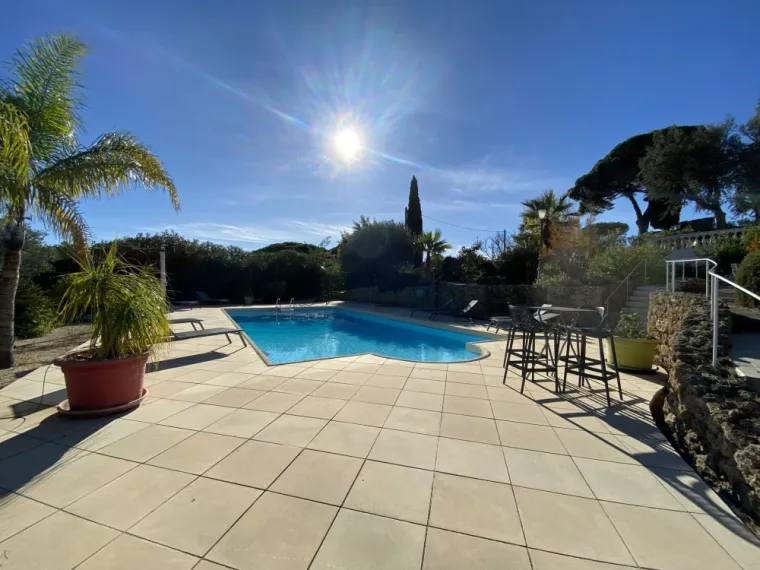 Sainte Maxime - Villa de charme avec aperçu mer & piscine, Golfe de Saint-Tropez, VPA Immobilier