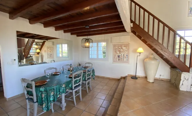 Sainte Maxime - Villa de charme avec aperçu mer & piscine, Golfe de Saint-Tropez, VPA Immobilier