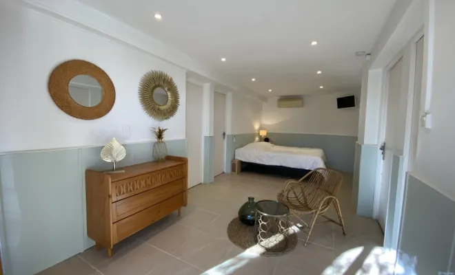 Sainte Maxime - Villa de charme avec aperçu mer & piscine, Golfe de Saint-Tropez, VPA Immobilier